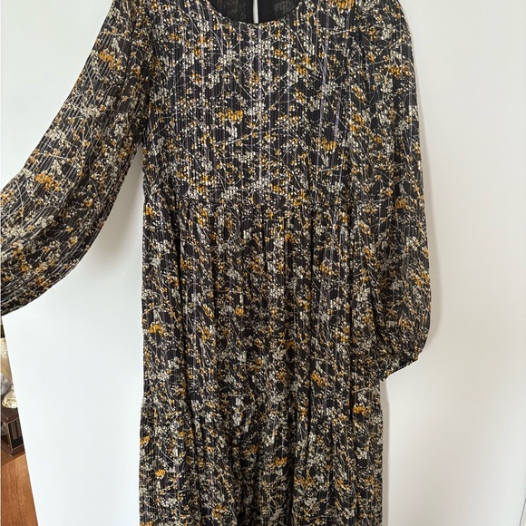 Zara Dresses & Skirts - Zara Floral Print Long Sleeve Dress